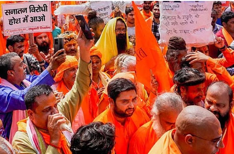 ಜೈಪುರ: ಹಿಂದೂಯೇತರರಿಗೆ ಮನೆಗಳನ್ನು ಮಾರಾಟ ಮಾಡದಂತೆ ಪೋಸ್ಟರ್ ಹಾಕಿದ ಜನ