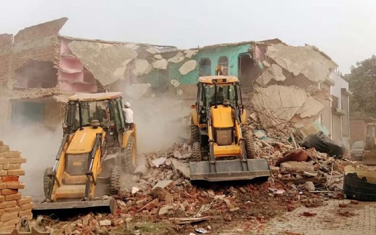 ಮಧ್ಯಪ್ರದೇಶ: ಫ್ರಿಡ್ಜ್‌ನಲ್ಲಿ ಗೋಮಾಂಸ ಪತ್ತೆ ನಂತರ 11 ಮನೆಗಳನ್ನು ಕೆಡವಿದ ಪೊಲೀಸರು