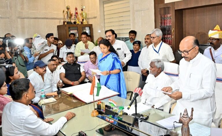 ಜಾರ್ಖಂಡ್: ವಿಧಾನಸಭೆ ಸದಸ್ಯರಾಗಿ ಪ್ರಮಾಣ ವಚನ ಸ್ವೀಕರಿಸಿದ ಕಲ್ಪನಾ ಸೊರೇನ್