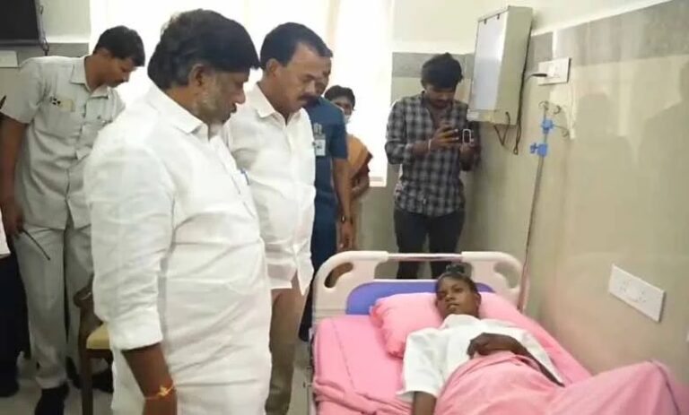 ತೆಲಂಗಾಣ: ಕೃಷಿ ಕೆಲಸಕ್ಕೆ ಬಾರದ ಬುಡಕಟ್ಟು ಮಹಿಳೆಗೆ ಸಾರ್ವಜನಿಕವಾಗಿ ಥಳಿತ; ಕಾರದ ಪುಡಿ ಹಚ್ಚಿ ಚಿತ್ರಹಿಂಸೆ