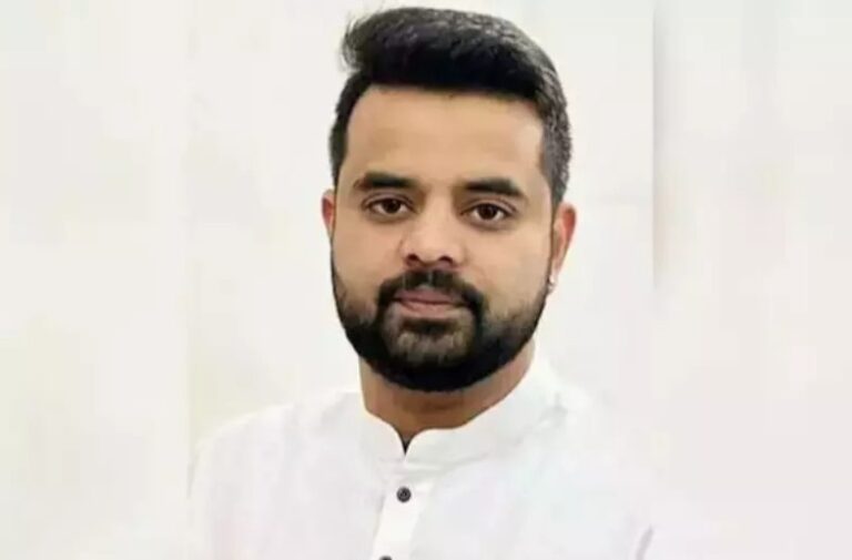 ಲೈಂಗಿಕ ದೌರ್ಜನ್ಯ ಪ್ರಕರಣ: ಪ್ರಜ್ವಲ್ ರೇವಣ್ಣ ಜಾಮೀನು ಅರ್ಜಿ ವಜಾ