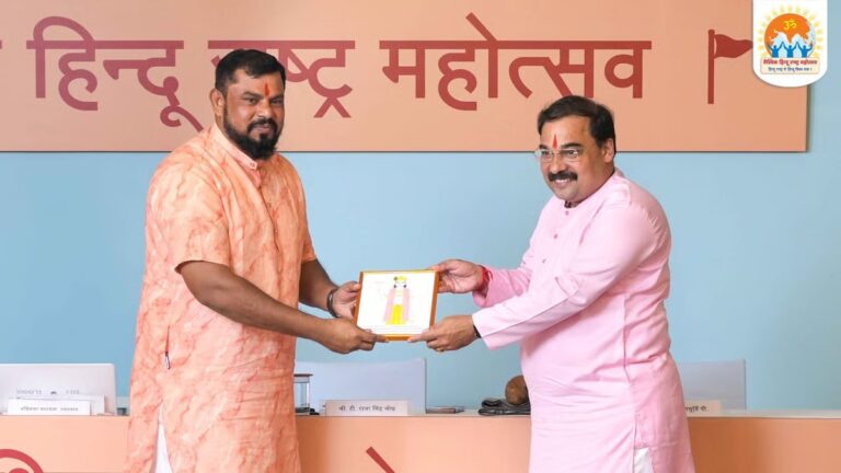 ಗೌರಿ, ದಾಬೋಲ್ಕರ್ ಹತ್ಯೆ ಆರೋಪಿಗಳನ್ನು ಪ್ರತಿನಿಧಿಸುವ ವಕೀಲರನ್ನು ಸನ್ಮಾನಿಸಿದ ಬಿಜೆಪಿ ಶಾಸಕ ರಾಜಾ ಸಿಂಗ್