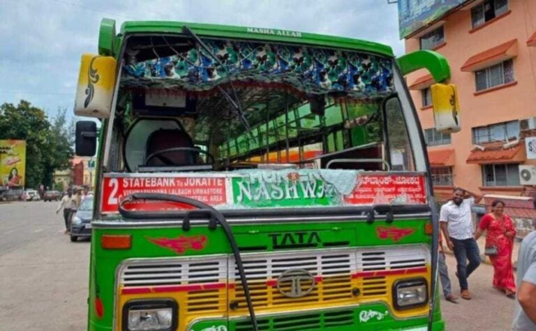 ರಾಜ್ಯಪಾಲರ ವಿರುದ್ದ ಹಲವೆಡೆ ಪ್ರತಿಭಟನೆ : ಮಂಗಳೂರಿನಲ್ಲಿ ಬಸ್‌ಗೆ ಕಲ್ಲು ತೂರಾಟ