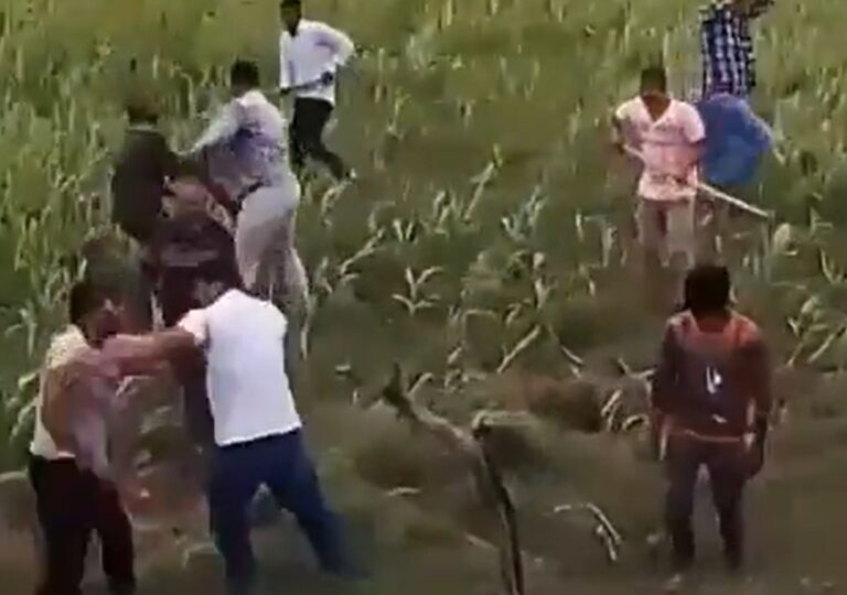 ಯೋಗಿ ಆದಿತ್ಯನಾಥ್ ಸೂಚನೆ ಮೇರೆಗೆ ಕೈಗಾರಿಕೋದ್ಯಮಿಗಳ ವಶಕ್ಕೆ ದಲಿತರ ಭೂಮಿ: ಸಮಾಜವಾದಿ ಪಕ್ಷ ಗಂಭೀರ ಆರೋಪ