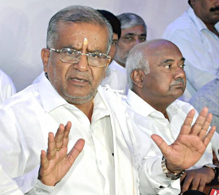 ‘136 ಸ್ಥಾನ ಗೆದ್ದು ಸಿಎಂ ಆದವರು ರಾಜೀನಾಮೆ ಕೊಡಲು ಆಗುತ್ತಾ..’; ಸಿದ್ದರಾಮಯ್ಯ ಬೆಂಬಲಕ್ಕೆ ನಿಂತ ಜೆಡಿಎಸ್ ಹಿರಿಯ ಶಾಸಕ