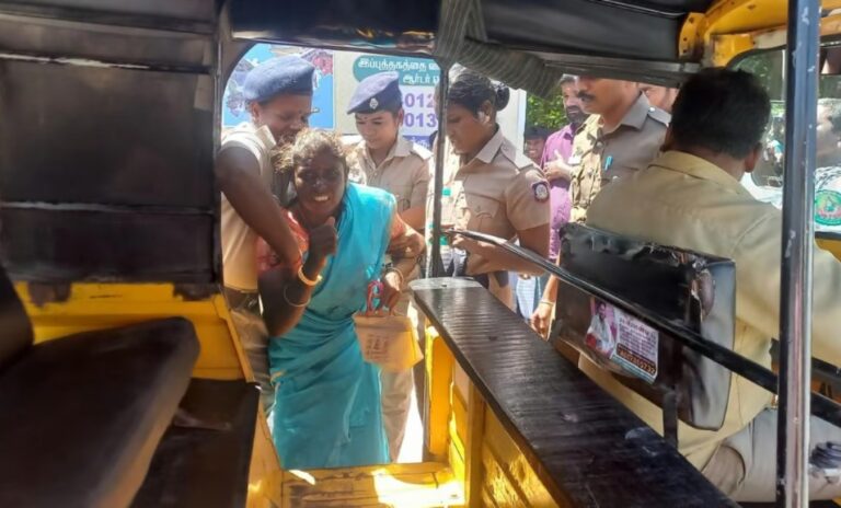 ತಮಿಳುನಾಡು : ಜಾತಿ ತಾರತಮ್ಯ ಪ್ರತಿಭಟಿಸಿದ ಬುಡಕಟ್ಟು ಪಂಚಾಯತ್ ಅಧ್ಯಕ್ಷೆ ವಿರುದ್ಧ ಪ್ರಕರಣ ದಾಖಲು