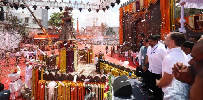 ಜನರನ್ನು ಹೆದರಿಸಿ, ಸಂವಿಧಾನ ಧ್ವಂಸಗೊಳಿಸು, ಶಿವಾಜಿ, ತಲೆಬಾಗಿ ಪ್ರಯೋಜನ, ನರೇಂದ್ರ ಮೋದಿ , ರಾಹುಲ್ ಗಾಂಧಿ, Scare the people, destroy the constitution, Shivaji, bow to the advantage, Narendra Modi, Rahul Gandhi,