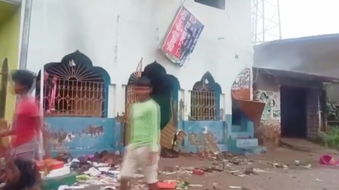 ಪಶ್ಚಿಮ ಬಂಗಾಳ , ಅಪ್ರಾಪ್ತ ಬಾಲಕಿ, ಶವ ಪತ್ತೆ, ಅತ್ಯಾಚಾರ, ಆರೋಪ, West Bengal, minor girl, body found, rape, accused,