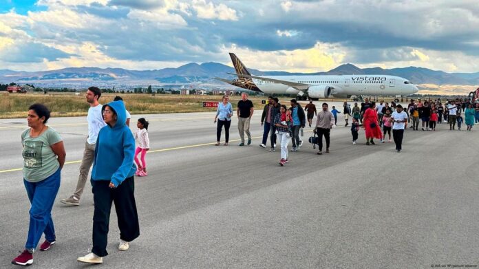 ವಿಮಾನಗಳಿಗೆ ಬಾಂಬ್ ಬೆದರಿಕೆ, ಲಂಡನ್, ಜರ್ಮನಿ, ಐಪಿ ವಿಳಾಸ,ಪತ್ತೆ , ಕೇಂದ್ರ ಗುಪ್ತಚರ ಸಂಸ್ಥೆ,Bomb threat to aircraft, London, Germany, IP address,trace , Central Intelligence Agency,