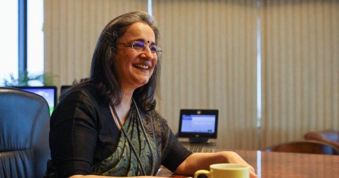 'ದೊಡ್ಡವರನ್ನು ಉಳಿಸಲು', ಮಾಧಬಿ ಬುಚ್‌, ಕೇಂದ್ರ ಸರ್ಕಾರ, ರಕ್ಷಿಸುತ್ತಿದೆ, ಕಾಂಗ್ರೆಸ್, ಆರೋಪ, To 'save the big ones', Madhabi Buch, central government, is protecting, Congress, accused,