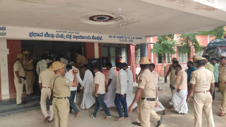 BIG BREAKING | ಮರಕುಂಬಿ ದಲಿತ ದೌರ್ಜನ್ಯ ಪ್ರಕರಣ; ಜೀವಾವಧಿ ಶಿಕ್ಷೆಗೆ ಒಳಗಾಗಿದ್ದ  97 ಮಂದಿಗೆ ಜಾಮೀನು