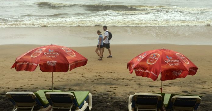 ಪ್ರವಾಸೋದ್ಯಮ ಕುಸಿತ , ಕುಸಿಯು, ವ್ಯಕ್ತಿ, ವಿರುದ್ಧ, ಗೋವಾ ಅಧಿಕಾರಿ, ದೂರು, tourism, collapse, person, against, Goa official, complaint,