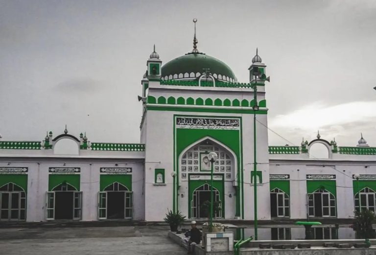 ಸಂಭಾಲ್ ಮಸೀದಿ ಸಮೀಕ್ಷೆಗೆ ಸುಪ್ರೀಂ ಕೋರ್ಟ್ ತಡೆ : ಶಾಂತಿ, ಸೌಹಾರ್ದತೆ ಕಾಪಾಡಲು ಸೂಚನೆ