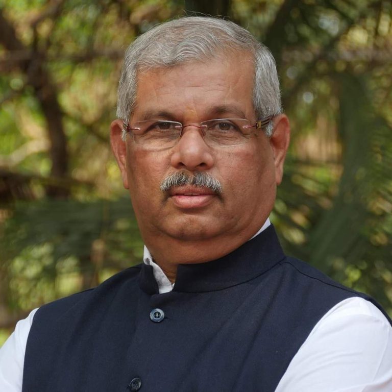 ‘ಸಶಸ್ತ್ರ ಹೋರಾಟ ಬ್ರಿಟಿಷರನ್ನು ಹೊರಹಾಕಿತು..’; ವಿವಾದ ಹುಟ್ಟುಹಾಕಿದ ಬಿಹಾರ ರಾಜ್ಯಪಾಲರ ಹೇಳಿಕೆ