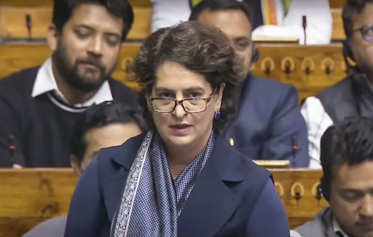 ‘ಒಬ್ಬ ವ್ಯಕ್ತಿಗಾಗಿ 142 ಕೋಟಿ ಜನರನ್ನು ಕಡೆಗಣಿಸಲಾಗಿದೆ’ : ಪ್ರಿಯಾಂಕಾ ಗಾಂಧಿ