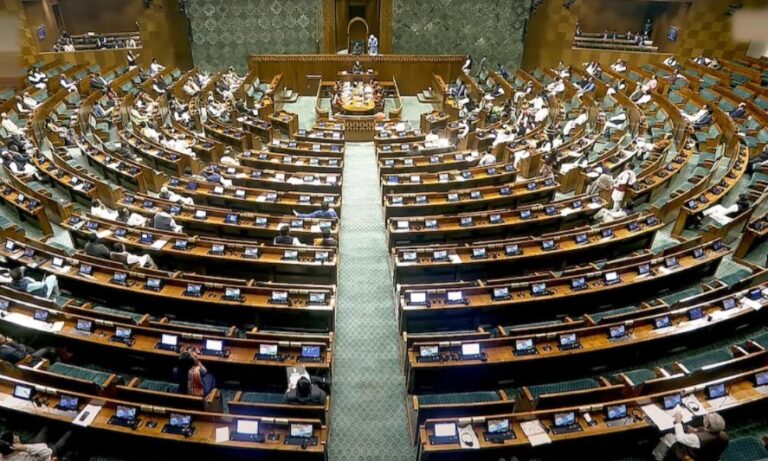 ಲೋಕಸಭೆಯಲ್ಲಿ ‘ಒಂದು ರಾಷ್ಟ್ರ, ಒಂದು ಚುನಾವಣೆ ಮಸೂದೆ’ ಮಂಡನೆ ಸಾಧ್ಯತೆ : ಸಂಸದರಿಗೆ ವಿಪ್ ಜಾರಿ ಮಾಡಿದ ಬಿಜೆಪಿ, ಕಾಂಗ್ರೆಸ್