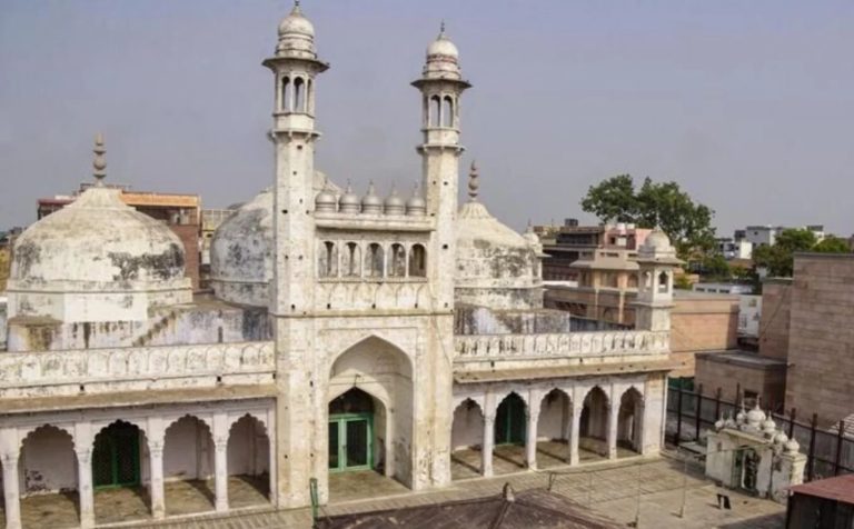 ಜ್ಞಾನವಾಪಿ ಮಸೀದಿ ಆವರಣದ ಎಎಸ್‌ಐ ಸಮೀಕ್ಷೆ ಕೋರಿ ಅರ್ಜಿ : ವಿಚಾರಣೆ ಮುಂದೂಡಿದ ಕೋರ್ಟ್‌