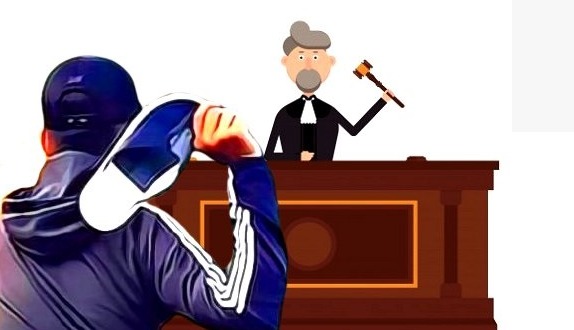 ಕೋರ್ಟ್‌ನಲ್ಲೆ, ನ್ಯಾಯಾಧೀಶ, ಚಪ್ಪಲಿ ಎಸೆ, ಕೊಲೆ ಪ್ರಕರಣ, ಆರೋಪಿ, judge, slippers thrown, murder case, accused,