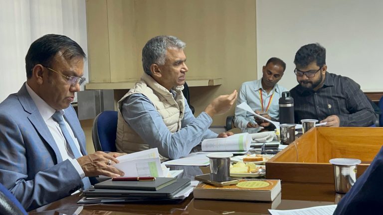 ಬಗರ್‌ ಹುಕುಂ ಅರ್ಜಿ ಸಲ್ಲಿಸಿದವರು ಮೃತಪಟ್ಟಿದ್ದರೂ ಸಹ ಅರ್ಹ ಕುಟುಂಬಸ್ಥರಿಗೆ ಭೂ ಮಂಜೂರುಗೊಳಿಸಬೇಕು: ಕೃಷ್ಣ ಬೈರೇಗೌಡ