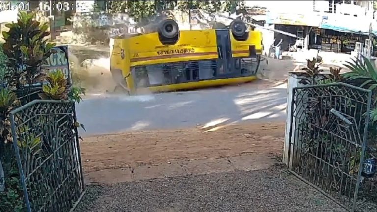 ಕೇರಳ| ಶಾಲಾ ಬಸ್ ಪಲ್ಟಿಯಾಗಿ 11 ವರ್ಷದ ಬಾಲಕಿ ಸಾವು; 14 ಮಕ್ಕಳಿಗೆ ಗಾಯ