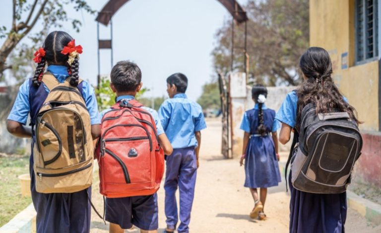 ರಾಜ್ಯದಲ್ಲಿ ಶಾಲೆ ತೊರೆದ ಮಕ್ಕಳ ಸಂಖ್ಯೆ ಹೆಚ್ಚಳ : ಹೊಸ ದಾಖಲಾತಿ ಇಳಿಕೆ ; ವರದಿ