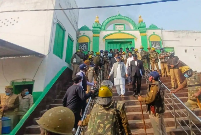 ಸಂಭಾಲ್  ಮಸೀದಿ ಪ್ರಕರಣ: ಅಲಹಾಬಾದ್ ಹೈಕೋರ್ಟ್ ನಿಂದ ಸಿವಿಲ್ ನ್ಯಾಯಾಲಯದ ವಿಚಾರಣೆಗೆ ತಡೆ 