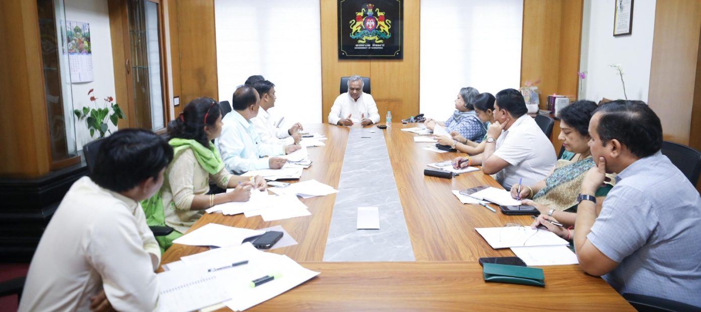 ಗ್ರಾಮ ಪಂಚಾಯತಿ ವ್ಯಾಪ್ತಿಯ, 90 ಲಕ್ಷ ಆಸ್ತಿ, ಇ-ಸ್ವತ್ತು, ವಿತರಿಸಿ, ಸಚಿವ ಪ್ರಿಯಾಂಕ್‌ ಖರ್ಗೆ, ಸೂಚನೆ, Gram Panchayat jurisdiction,90 lakh property, e-property, distributed, Minister Priyank Kharge,