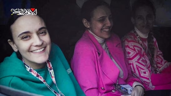 gaza ceasefire: ಹಮಾಸ್‌ ಸೆರೆಯಿಂದ 471 ದಿನಗಳ ನಂತರ 3 ಇಸ್ರೇಲಿ ಮಹಿಳೆಯರು ಮನೆಗೆ: ಅವರು ಯಾರು? 