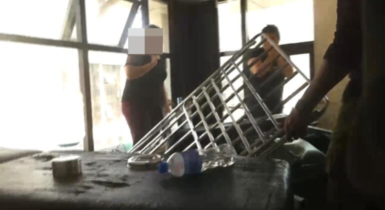 ಮಂಗಳೂರು | ಸಲೂನ್‌ಗೆ ನುಗ್ಗಿ ದಾಂಧಲೆ ನಡೆಸಿದ ರಾಮಸೇನಾ ದುಷ್ಕರ್ಮಿಗಳು : ಮಹಿಳೆಯರಿಗೆ ಬೆದರಿಕೆ