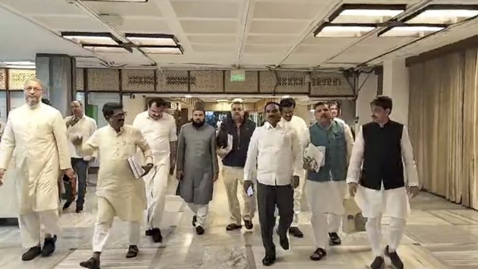 , 572 ತಿದ್ದುಪಡಿ, ಸೂಚಿಸು, ಸಂಸದೀಯ ಸಮಿತಿ, 572 amendments, Waqf Bill, recommended ,Parliamentary Committee, ವಕ್ಫ್ ಮಸೂದೆ, ವಕ್ಫ್ ಮಸೂದೆಗೆ