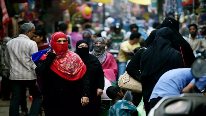 ತ್ರಿವಳಿ ತಲಾಖ್, ವಿರುದ್ಧ, ದಾಖಲು, ಕ್ರಿಮಿನಲ್ ಪ್ರಕರಣ, ಮಾಹಿತಿ, ಸುಪ್ರೀಂಕೋರ್ಟ್, Triple Talaq, against, filing, criminal case, information, Supreme Court,