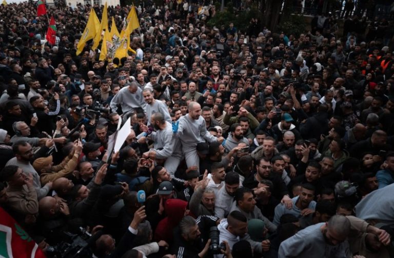 ಕದನ ವಿರಾಮ ಒಪ್ಪಂದ: 200 ಜನ ಪ್ಯಾಲೆಸ್ತೀನಿಯನ್ ಕೈದಿಗಳನ್ನು ಬಿಡುಗಡೆಗೊಳಿಸಿದ ಇಸ್ರೇಲ್