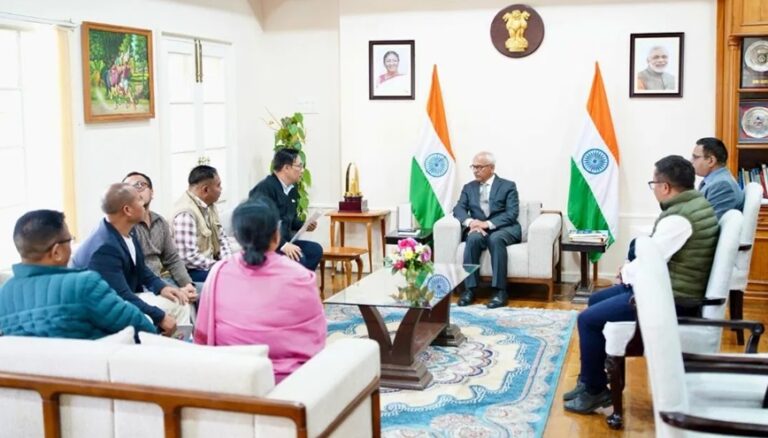‘ಪ್ರತ್ಯೇಕ ಆಡಳಿತ ಅನುಸರಿಸುವವರಿಂದ ಮಣಿಪುರದಲ್ಲಿ ಬಿಕ್ಕಟ್ಟು..’; ಮೈತೇಯಿ ನಿಯೋಗದಿಂದ ರಾಜ್ಯಪಾಲರಿಗೆ ಮನವಿ ಪತ್ರ