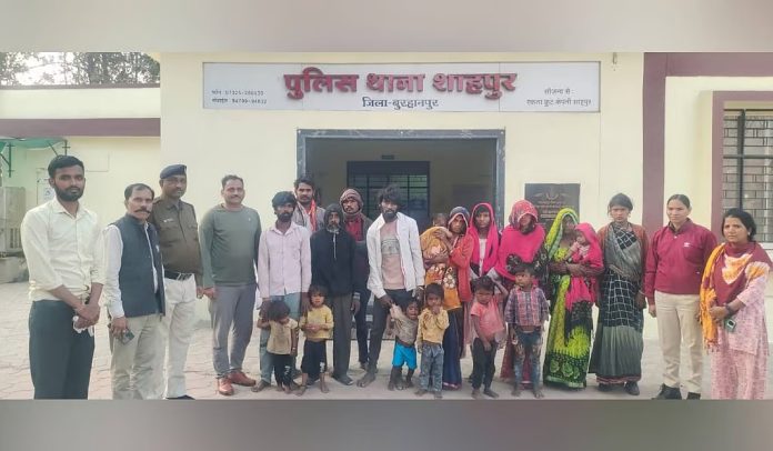 ಮಹಾರಾಷ್ಟ್ರ , 17 ಆದಿವಾಸಿ, ಕೂಡಿ ಹಾಕಿ, ಜೀತದಾಳು, ಕಬ್ಬಿನ ತೋಟ, ದುಡಿಯು, ಒತ್ತಾಯ, Maharashtra, 17 tribals, serfdom, sugarcane plantation, labor, forced labor,