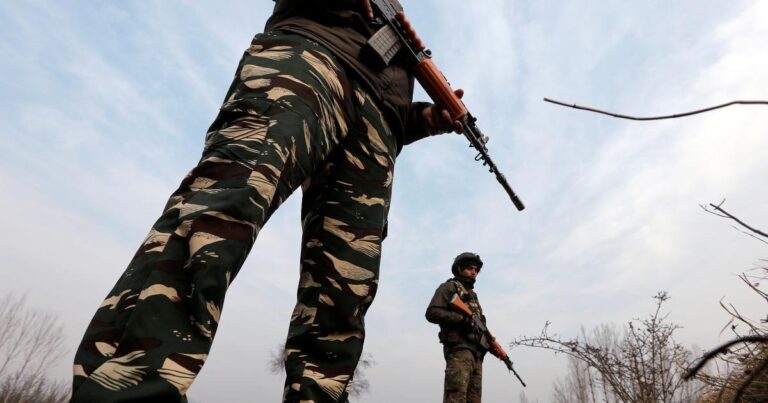 ಮಣಿಪುರ,ಇಬ್ಬರು ಸಹೋದ್ಯೋಗಿ, ಕೊಂದು, ಗುಂಡು ಹಾರಿಸಿ, ಆತ್ಮಹತ್ಯೆ , ಯೋಧ, Manipur, soldier kills two colleagues, shoots himself,