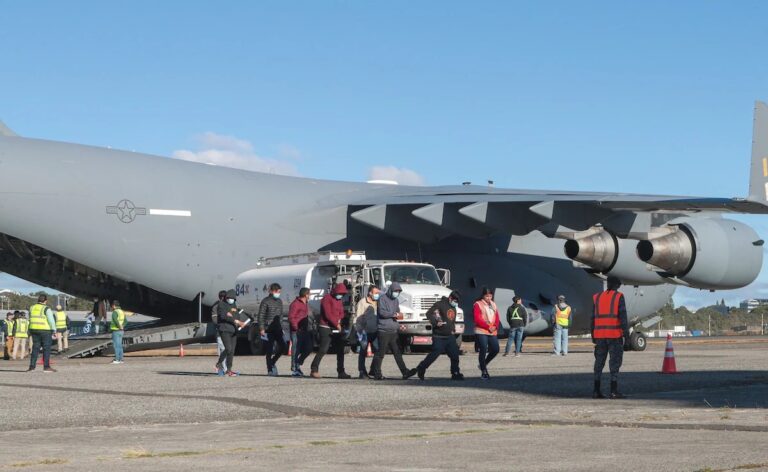 ಅಮೃತಸರಕ್ಕೆ ಬಂದಿಳಿದ ಅಮೆರಿಕದಿಂದ ಗಡಿಪಾರಾದ 119 ಮಂದಿಯನ್ನು ಹೊತ್ತ ವಿಮಾನ