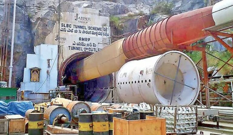 ತೆಲಂಗಾಣ | ಶ್ರೀಶೈಲಂ ಕಾಲುವೆಯ ಸುರಂಗ ಕುಸಿತ : ಅವಶೇಷಗಳಡಿ 7 ಕಾರ್ಮಿಕರು ಸಿಲುಕಿರುವ ಶಂಕೆ