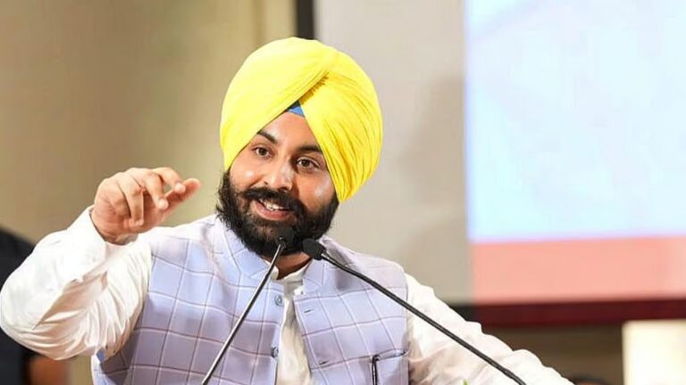 ಕೇಂದ್ರದ ತ್ರಿಭಾಷಾ ನೀತಿಗೆ ವಿರೋಧ : ಹೋರಾಟಕ್ಕೆ ಕೈ ಜೋಡಿಸಿದ ಪಂಜಾಬ್