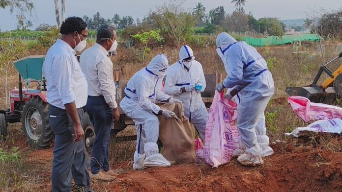ಹಕ್ಕಿ ಜ್ವರ, ರಾಜ್ಯ, 3 ಜಿಲ್ಲೆ, ಕೋಳಿ, ಸಾಮೂಹಿಕ ಹತ್ಯೆ, Bird flu, state, 3 districts, chicken, mass killing, ಕೋಳಿಗಳ ಸಾಮೂಹಿಕ ಹತ್ಯೆ,