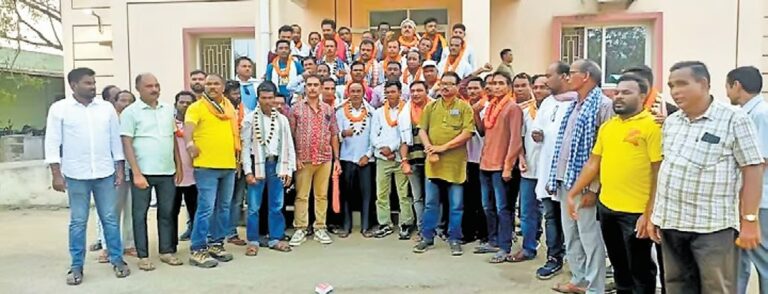 ‘ರೈಲ್ ತಡೆ’ ಪ್ರತಿಭಟನೆ: ಬರ್ಗಢದಲ್ಲಿ 43 ರೈತರ ಬಂಧನ