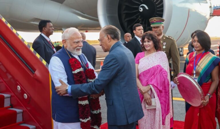 ಮಾರಿಷಸ್‌ಗೆ ತೆರಳಿದ ಪ್ರಧಾನಿ ಮೋದಿ..ಮಣಿಪುರಕ್ಕೆ ಯಾವಾಗ? ಕಾಂಗ್ರೆಸ್ ಪ್ರಶ್ನೆ