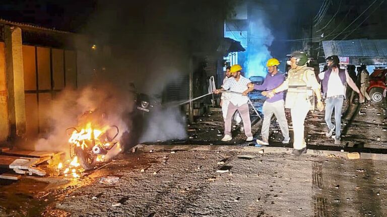 ಭಾರತೀಯ ಕ್ರಿಕೆಟ್ ತಂಡದ ಚಾಂಪಿಯನ್ಸ್ ಟ್ರೋಫಿ ವಿಜಯೋತ್ಸವ: ಭುಗಿಲೆದ್ದ ಕೋಮುಗಲಭೆ; 12 ಜನರ ಬಂಧನ