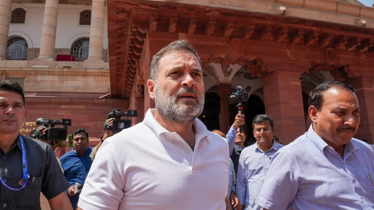 ಅವರು ಓಡಿ ಹೋದರು, ಲೋಕಸಭಾ ಸ್ಪೀಕರ್, ವಿರುದ್ಧ, ವಾಗ್ದಾಳಿ, ರಾಹುಲ್ ಗಾಂಧಿ, He ran away, Lok Sabha Speaker, against, Rahul Gandhi,