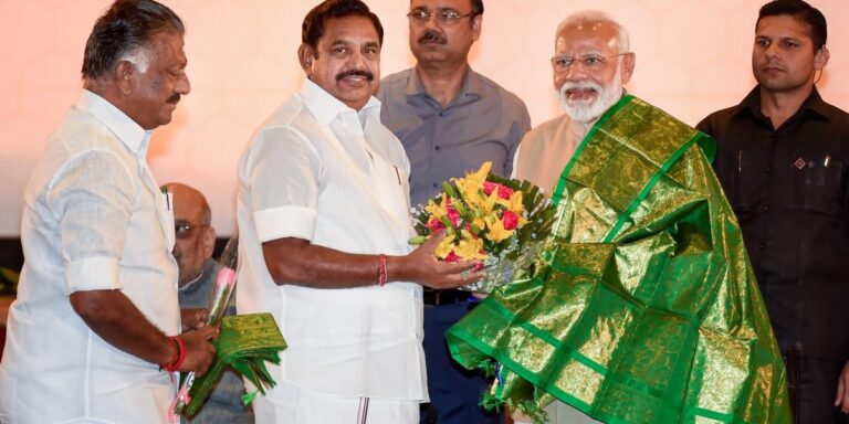 ತಮಿಳುನಾಡಿನಲ್ಲಿ ಬಿಜೆಪಿ ಜೊತೆಗೆ ಮೈತ್ರಿ ಮಾತುಕತೆ; ರಾಜ್ಯಸಭೆಯಲ್ಲಿ ವಕ್ಫ್ ಮಸೂದೆ ವಿರುದ್ಧ ಮತ ಚಲಾಯಿಸಿದ ಎಐಎಡಿಎಂಕೆ