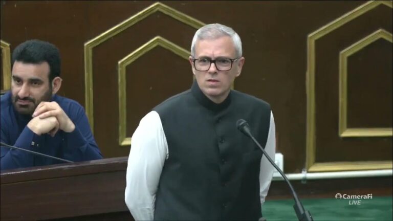 ಭಯೋತ್ಪಾದನೆಯ ವಿರುದ್ಧದ ಜನರ ಹೋರಾಟ ಬಲಪಡಿಸುತ್ತೇವೆ: ಒಮರ್ ಅಬ್ದುಲ್ಲಾ