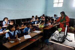 ಅತಿಥಿ ಶಿಕ್ಷಕರಿಗೆ ಸಿಇಟಿ ಪರೀಕ್ಷೆ ಕಡ್ಡಾಯ ಮಾಡಿದ ಅಲ್ಪಸಂಖ್ಯಾತ ಕಲ್ಯಾಣ ಇಲಾಖೆ; ತೀವ್ರ ಟೀಕೆ, Minority Welfare Department makes CET exam mandatory for guest teachers; Strong criticism, ಅತಿಥಿ ಶಿಕ್ಷಕ, ಸಿಇಟಿ ಪರೀಕ್ಷೆ ಕಡ್ಡಾಯ, ಅಲ್ಪಸಂಖ್ಯಾತ ಕಲ್ಯಾಣ ಇಲಾಖೆ, ತೀವ್ರ ಟೀಕೆ, guest lecturer, compulsory CET exam, minority welfare department, severe criticism,