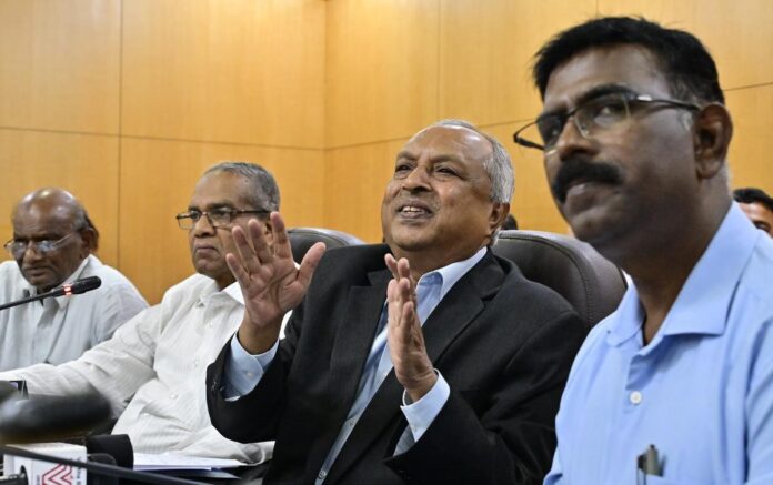 ಪರಿಶಿಷ್ಟ ಜಾತಿಗಳ ಸಮೀಕ್ಷೆ | ಮನೆ ಮನೆಗೆ ಭೇಟಿ ಮೇ 25 ರವರೆಗೆ ವಿಸ್ತರಣೆ, Scheduled Castes Survey | House to house visits extended till May 25, ಪರಿಶಿಷ್ಟ ಜಾತಿಗಳ ಸಮೀಕ್ಷೆ, ಮನೆ ಮನೆಗೆ ಭೇಟಿ, ಮೇ 25 ರವರೆಗೆ, ವಿಸ್ತರಣೆ, Scheduled Castes Survey, House to House Visit, Extension till May 25,