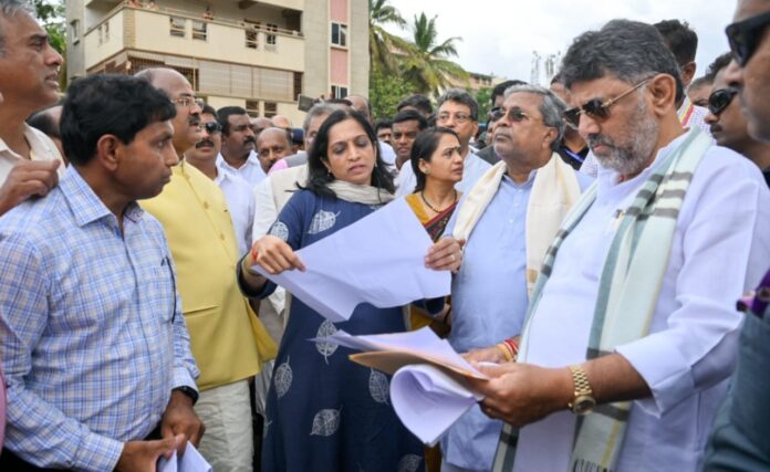 ರಾಜಕಾಲುವೆ ಒತ್ತುವರಿ ಎಷ್ಟೆ ಪ್ರಭಾವಿಗಳು ಮಾಡಿದ್ದರೂ ಮುಲಾಜಿಲ್ಲದೆ ತೆರವುಗೊಳಿಸಿ: ಅಧಿಕಾರಿಗಳಿಗೆ ಸಿಎಂ ಸೂಚನೆ, Clear the encroachment of Rajakaluve without delay, no matter how influential people are: CM instructs officials, ರಾಜಕಾಲುವೆ ಒತ್ತುವರಿ, ಪ್ರಭಾವಿ, ಮುಲಾಜು, ತೆರವುಗೊಳಿಸಿ, ಅಧಿಕಾರಿ, ಸಿಎಂ ಸಿದ್ದರಾಮಯ್ಯ, Rajakaluve encroachment, influential, Mulaju, clear, officer, CM Siddaramaiah, instruction,