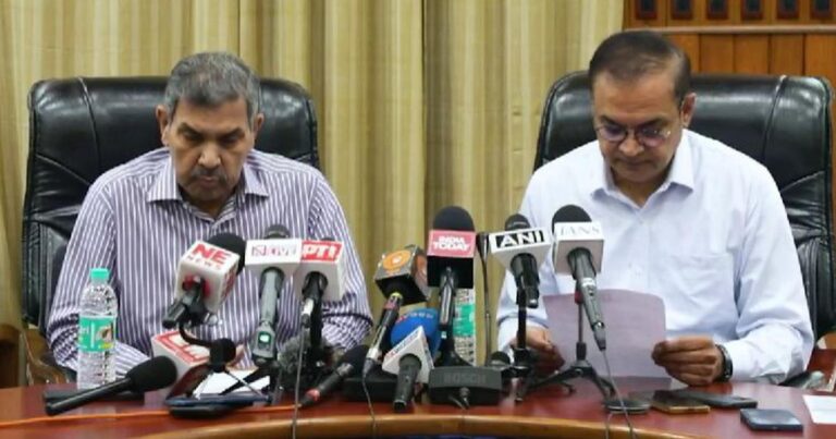 ಮಣಿಪುರ | ಬಸ್‌ನಿಂದ 'ರಾಜ್ಯ ಸಾರಿಗೆ' ಫಲಕ ಮರೆಮಾಚಲು ಯಾವುದೇ ಆದೇಶ ಹೊರಡಿಸಿಲ್ಲ ಎಂದ ಮುಖ್ಯ ಕಾರ್ಯದರ್ಶಿ Manipur | No order issued to hide 'State Transport' signboard on buses, says Chief Secretary, ಮಣಿಪುರ, ಬಸ್ಸು, ರಾಜ್ಯ ಸಾರಿಗೆ, ಫಲಕ, ಆದೇಶ, ಮುಖ್ಯ ಕಾರ್ಯದರ್ಶಿ, Manipur, bus, state transport, board, order, chief secretary,