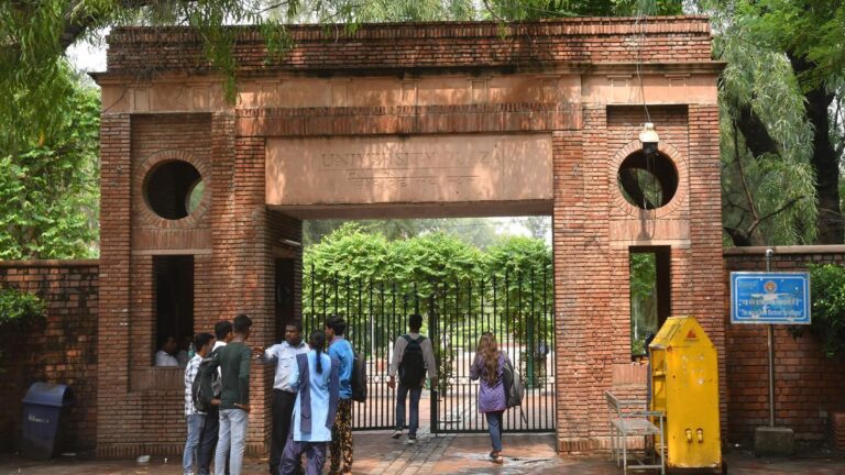 ಉಪ ಕುಲಪತಿಗಳ ‘ಎಕ್ಸ್‌’ ಖಾತೆ ಫಾಲೋ ಮಾಡುವಂತೆ ವಿದ್ಯಾರ್ಥಿಗಳಿಗೆ ನೋಟಿಸ್ ಕೊಟ್ಟ ಶಹೀದ್ ಭಗತ್ ಸಿಂಗ್ ಕಾಲೇಜು